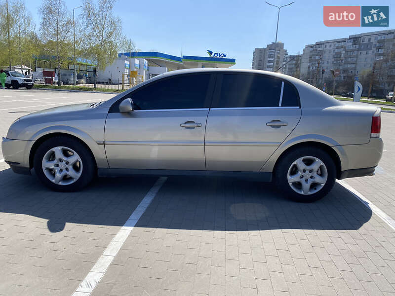 Седан Opel Vectra 2003 в Сумах