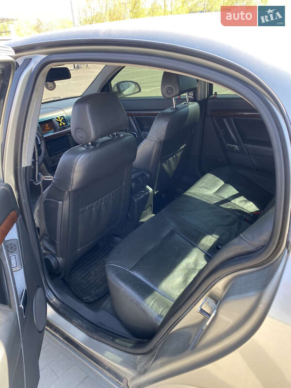 Седан Opel Vectra 2003 в Сумах