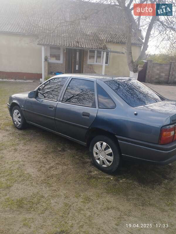 Седан Opel Vectra 1995 в Ровно