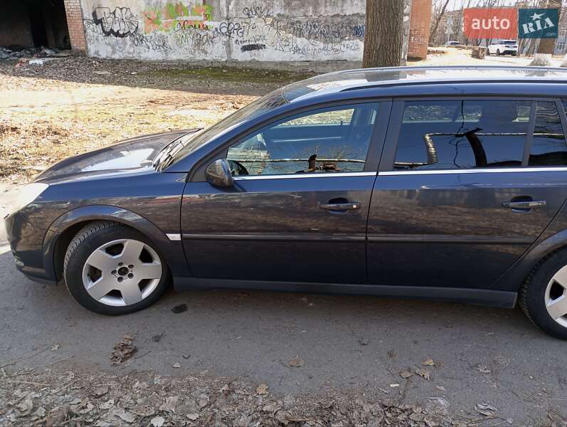 Універсал Opel Vectra 2006 в Дніпрі