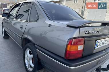 Седан Opel Vectra 1989 в 
