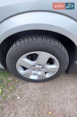 Седан Opel Vectra 2005 в 