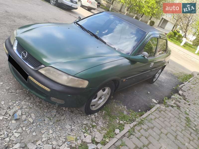 Седан Opel Vectra 1996 в 