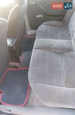 Седан Opel Vectra 1990 в 