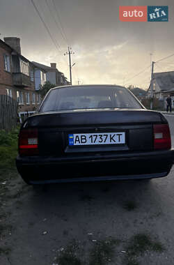 Седан Opel Vectra 1992 в 