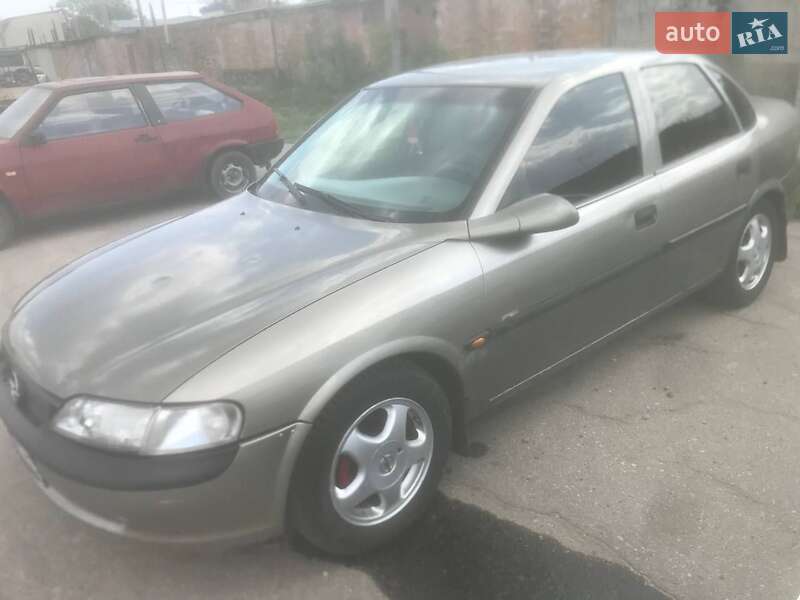 Седан Opel Vectra 1996 в 