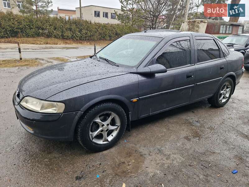 Седан Opel Vectra 1997 в Золочеві