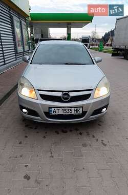 Седан Opel Vectra 2005 в 