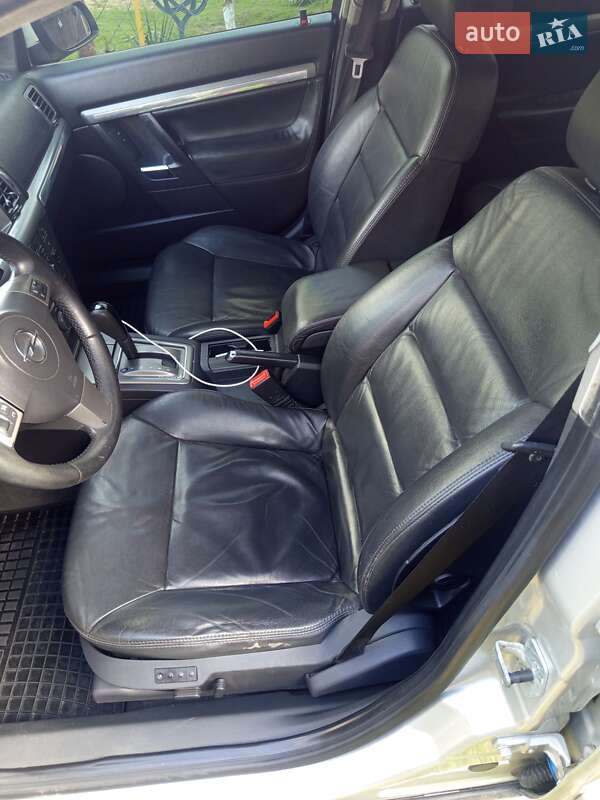 Седан Opel Vectra 2006 в Турці