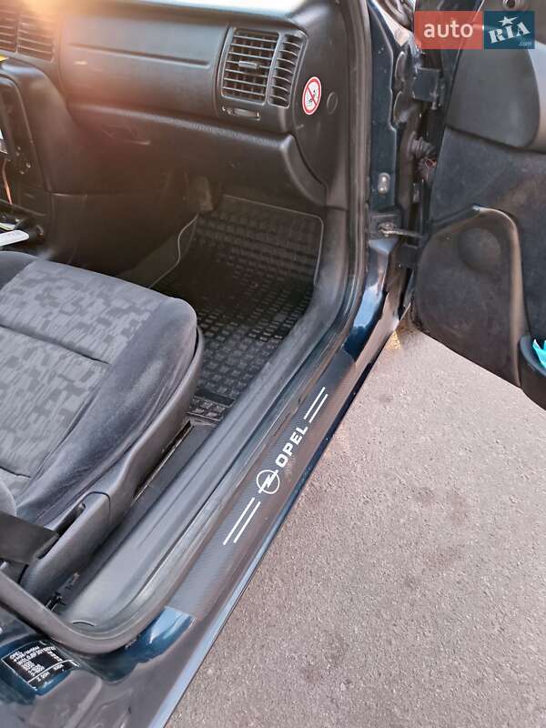 Универсал Opel Vectra 2000 в Белой Церкви