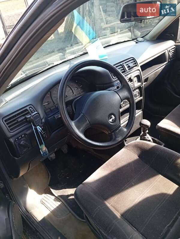 Седан Opel Vectra 1991 в Львове