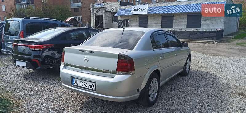 Седан Opel Vectra 2008 в Прилуках