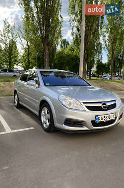 Седан Opel Vectra 2006 в Святопетрівське