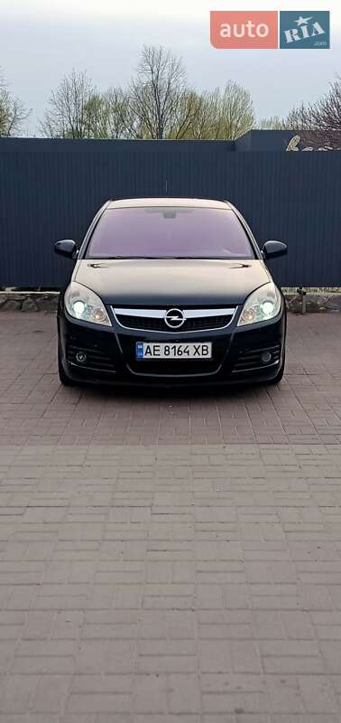 Седан Opel Vectra 2007 в Днепре