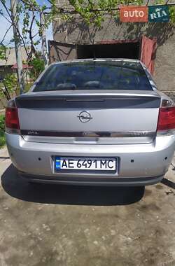 Седан Opel Vectra 2004 в Дніпрі
