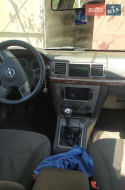 Седан Opel Vectra 2004 в 