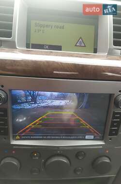 Седан Opel Vectra 2004 в 