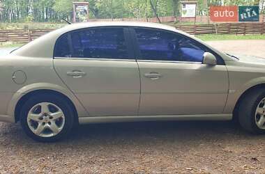 Седан Opel Vectra 2007 в Городку
