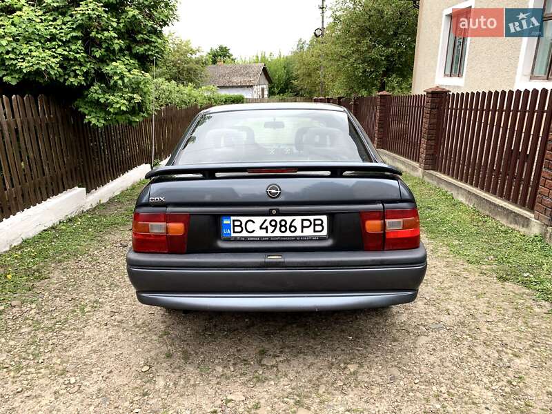 Седан Opel Vectra 1994 в Каменке-Бугской