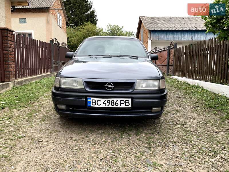 Седан Opel Vectra 1994 в Каменке-Бугской