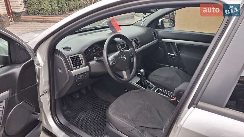 Седан Opel Vectra 2006 в Чечельнике