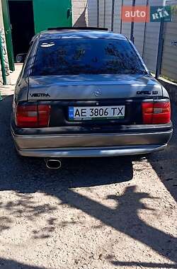 Седан Opel Vectra 1993 в Днепре