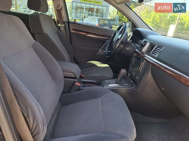 Седан Opel Vectra 2004 в Миколаєві