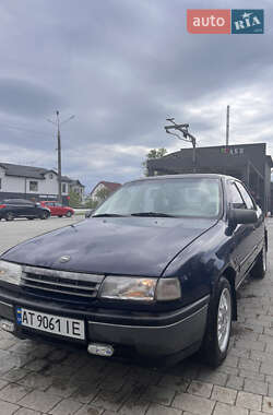 Лифтбек Opel Vectra 1990 в Ивано-Франковске