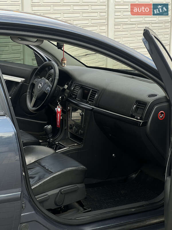 Седан Opel Vectra 2007 в Одесі