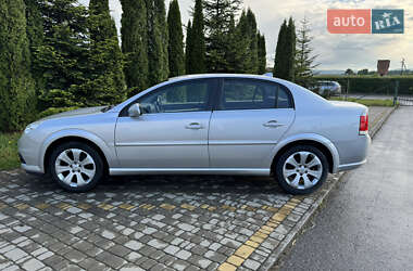 Седан Opel Vectra 2005 в 