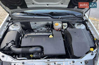 Седан Opel Vectra 2005 в 