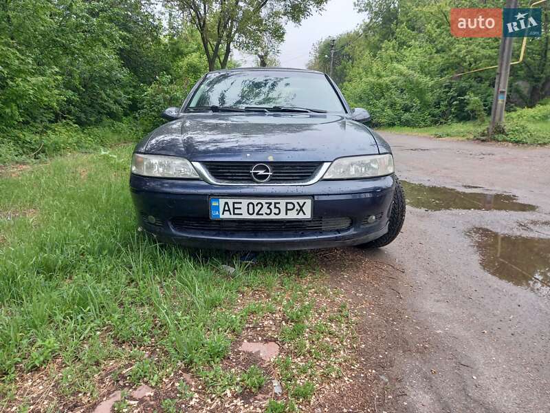 Седан Opel Vectra 1999 в 