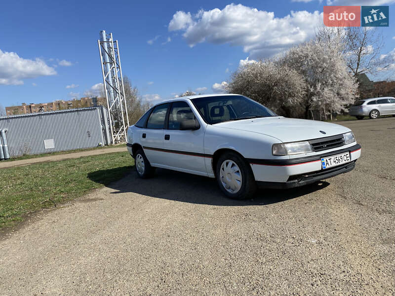 Лифтбек Opel Vectra 1992 в Коломые