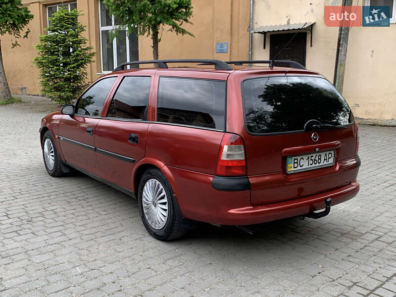 Універсал Opel Vectra 1998 в Львові