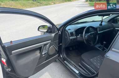 Седан Opel Vectra 2005 в 