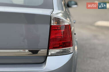 Ліфтбек Opel Vectra 2008 в 