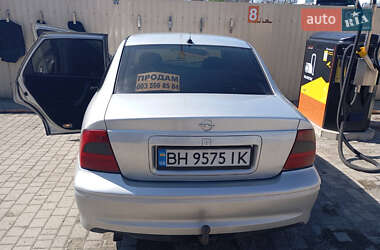 Седан Opel Vectra 2000 в 