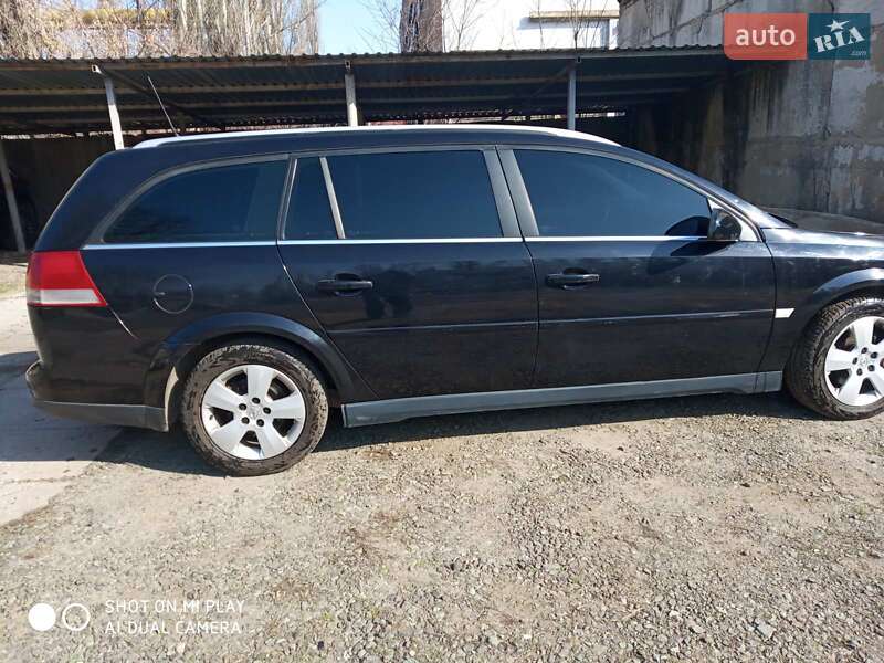 Универсал Opel Vectra 2004 в Николаеве