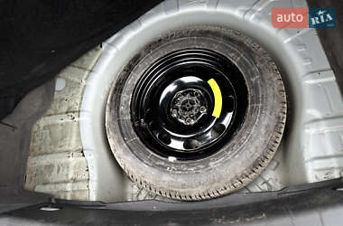 Седан Opel Vectra 2004 в 