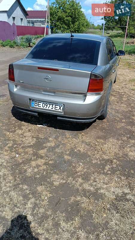 Седан Opel Vectra 2003 в Олександрівці