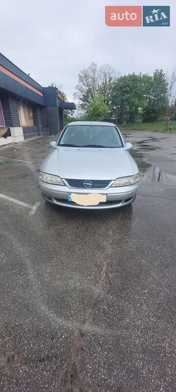 Седан Opel Vectra 2000 в 