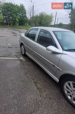 Седан Opel Vectra 2000 в 