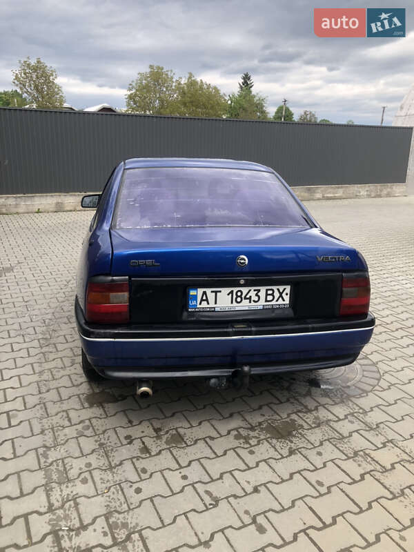 Седан Opel Vectra 1989 в Косове фото 4 Седан Opel Vectra 1989 в Косове