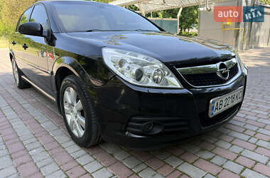 Седан Opel Vectra 2005 в 