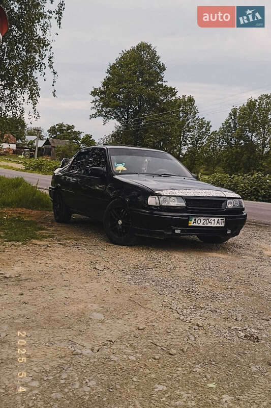 Седан Opel Vectra 1993 в 