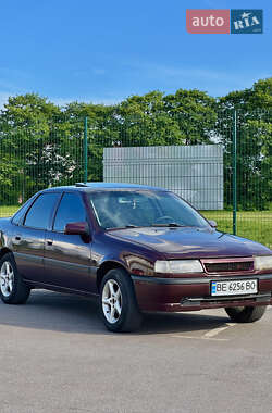 Седан Opel Vectra 1990 в Долинской