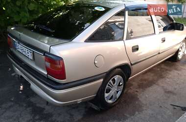 Седан Opel Vectra 1994 в Новомиргороде