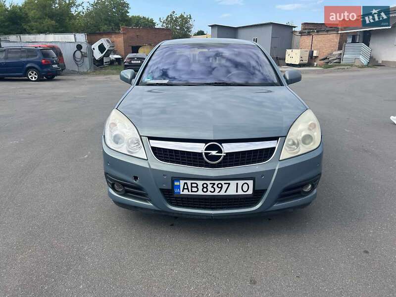 Седан Opel Vectra 2005 в Гайсине