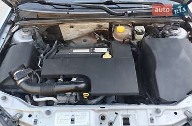 Седан Opel Vectra 2003 в 