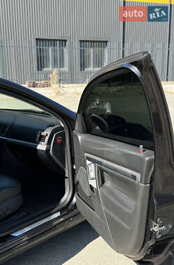 Седан Opel Vectra 2006 в 